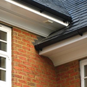 C820 Xterio cornice
